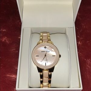 BRAND NEW/ NEVER WORM Anne Klein watch! Rose gold